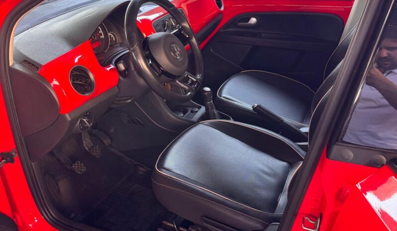 
								VW/ UP BLACK WHITE 2015 RED FLEX completo									