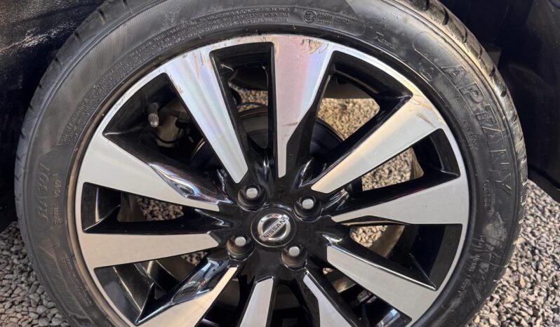 
								NISSAN / KICKS SL 2018 1.6 FLEX completo									