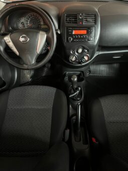 
										Nissan VERSA 53.900 2020 completo									