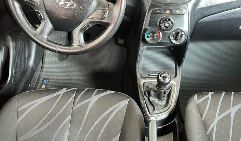 
								Hyundai HB20 46000 2015 completo									