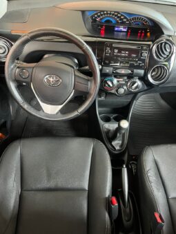 
										Toyota ETIOS 49000 2015 completo									