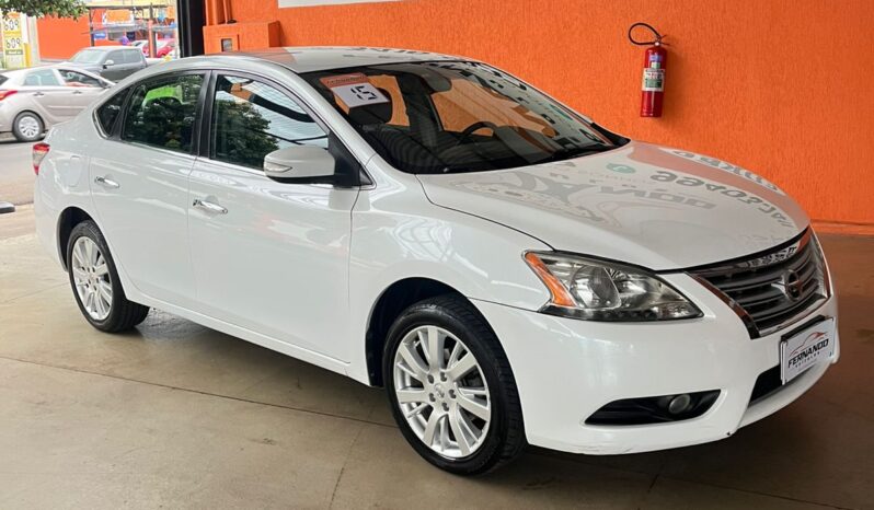 
								Nissan sentra 60.000 2015 completo									