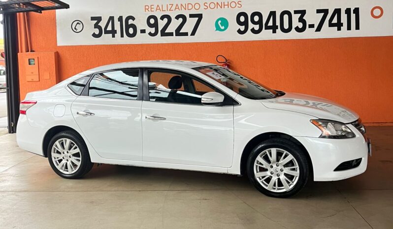 
								Nissan sentra 60.000 2015 completo									