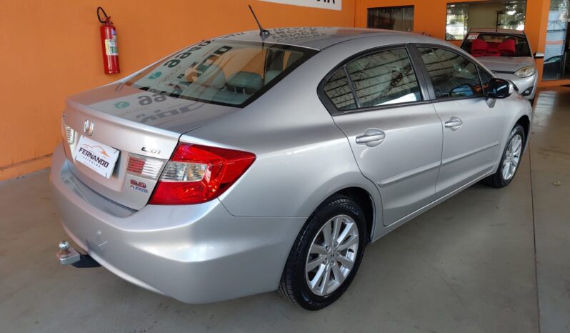 
								Honda Civic completo									