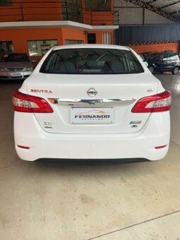 
										Nissan sentra 60.000 2015 completo									