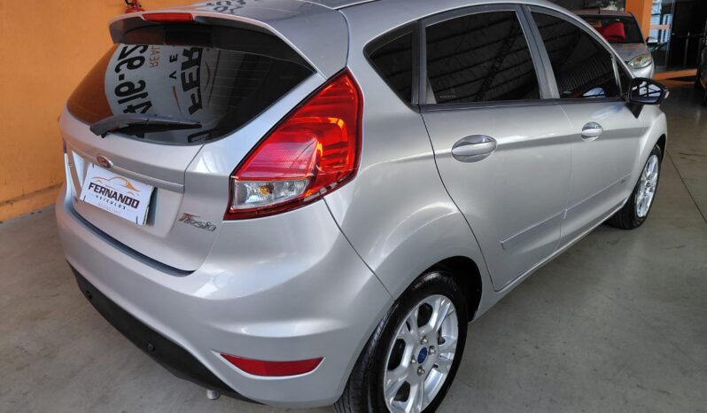 
								Ford Fiesta completo									