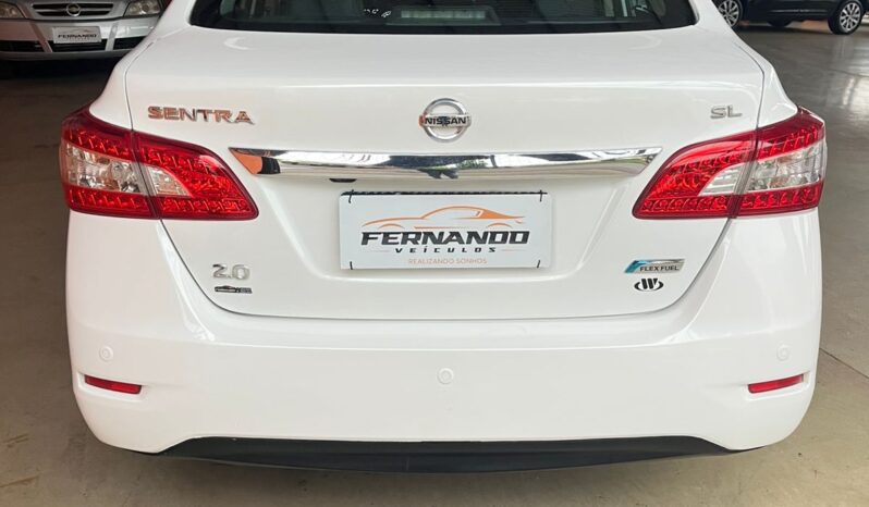 
								Nissan sentra 60.000 2015 completo									