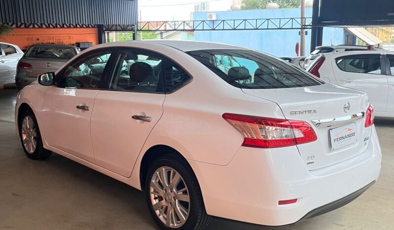 
								Nissan sentra 60.000 2015 completo									