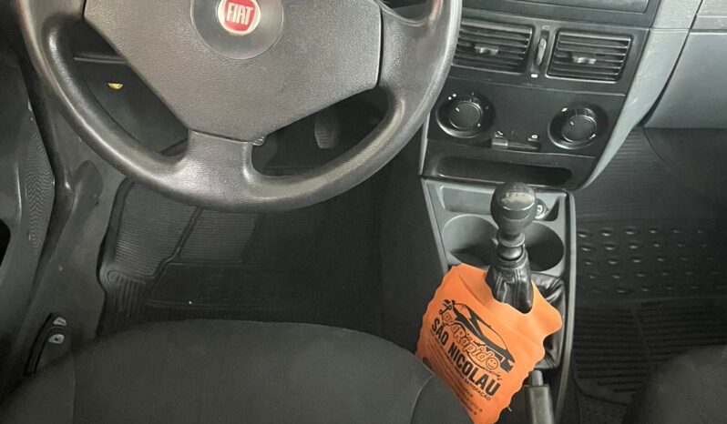 
								Fiat Siena 32000 2011 completo									