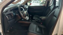 
										Hilux 4X4 completo									