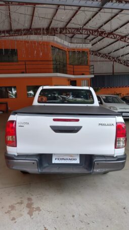 
										Hilux 4X4 completo									