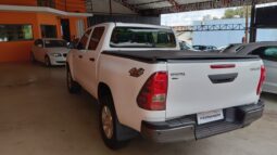 
										Hilux 4X4 completo									