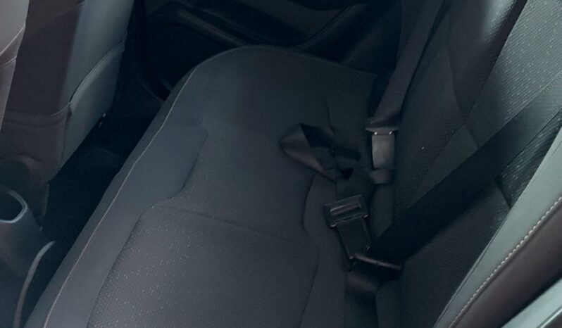 
								Chevrolet Onix LT completo									