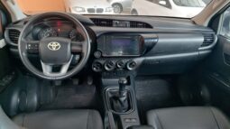
										Hilux 4X4 completo									