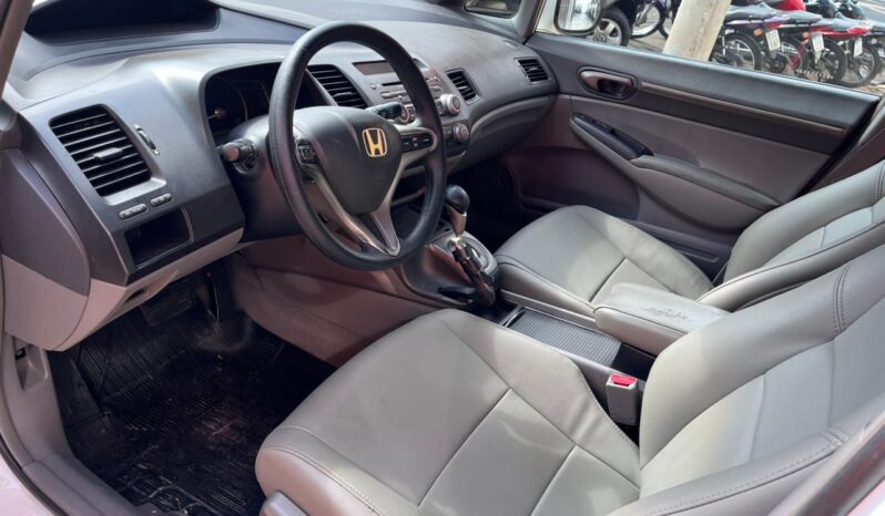 
								CIVIC BRANCO EXS 1.8 completo									