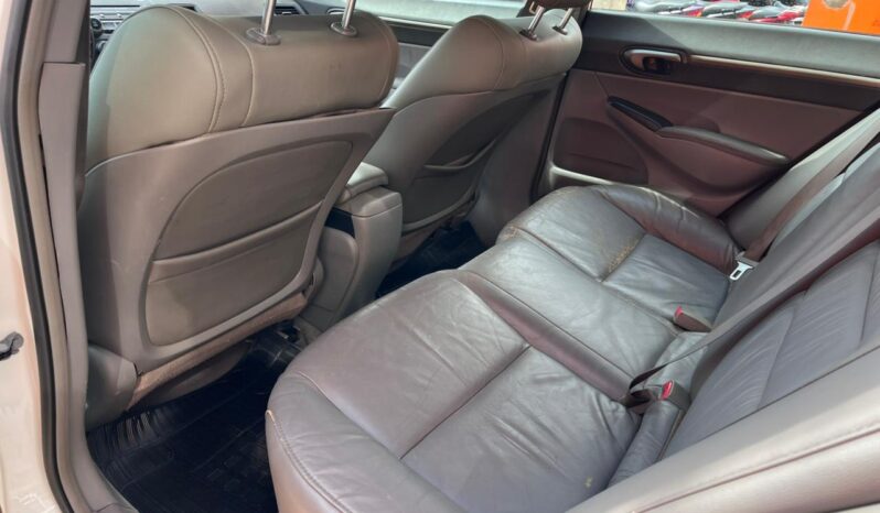 
								CIVIC BRANCO EXS 1.8 completo									