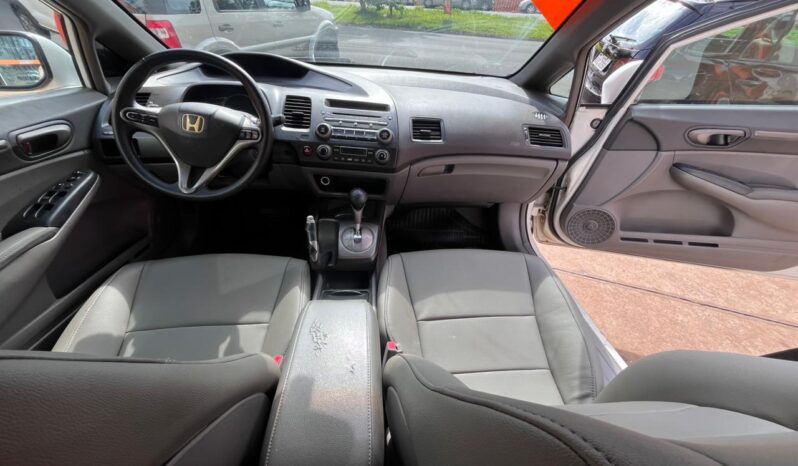 
								CIVIC BRANCO EXS 1.8 completo									