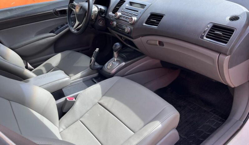 
								CIVIC BRANCO EXS 1.8 completo									